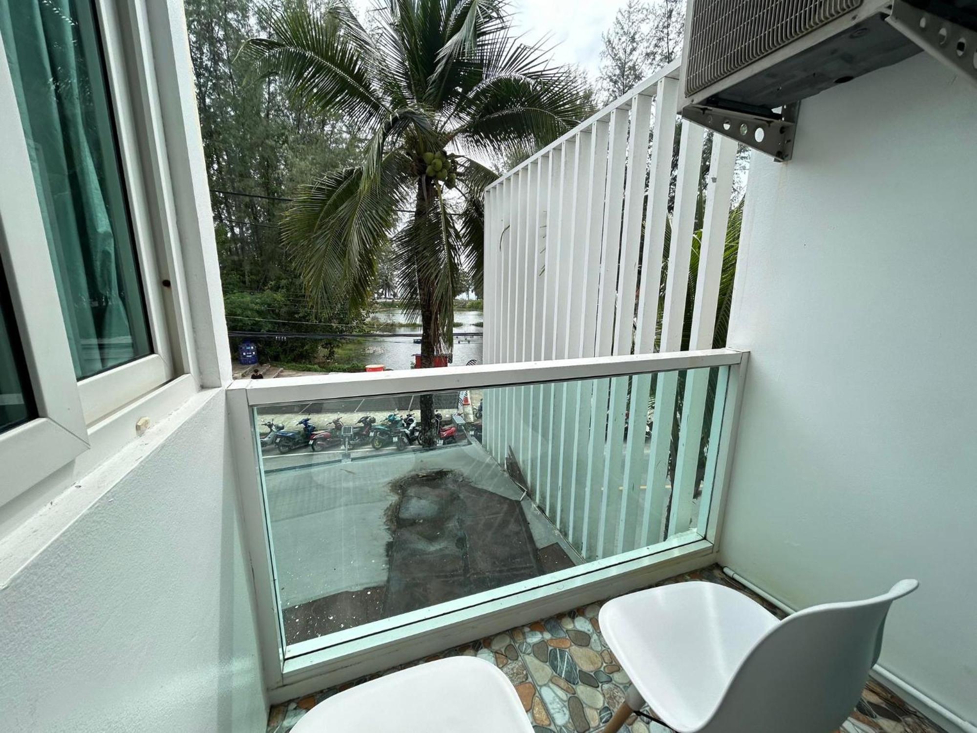 Benyada Lodge - Surin Beach Экстерьер фото