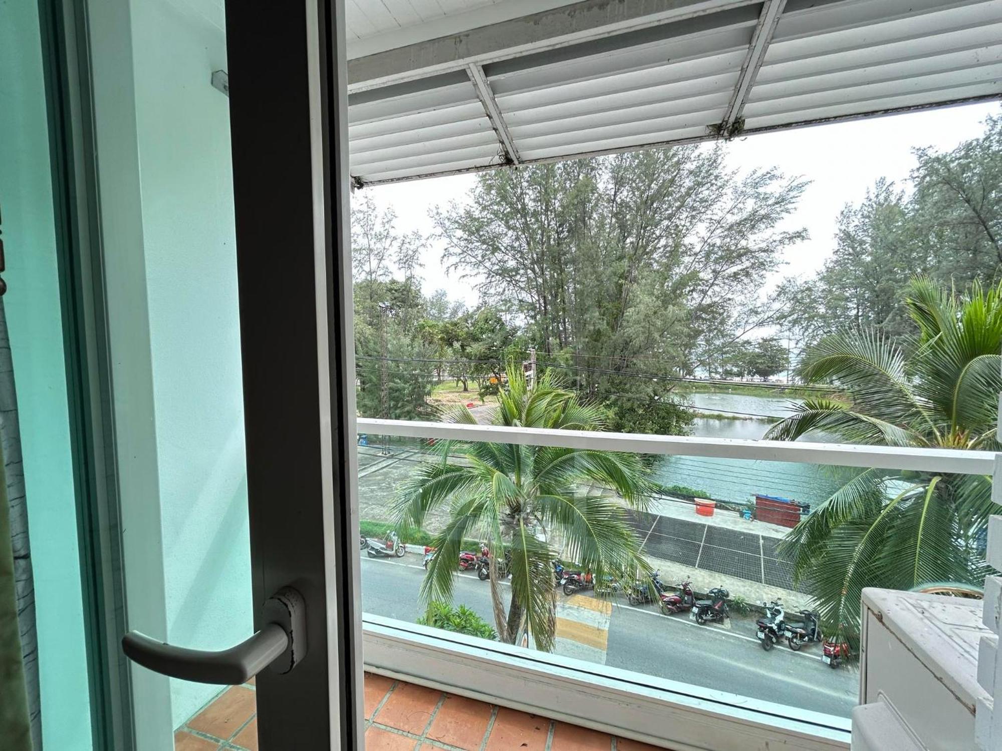 Benyada Lodge - Surin Beach Экстерьер фото