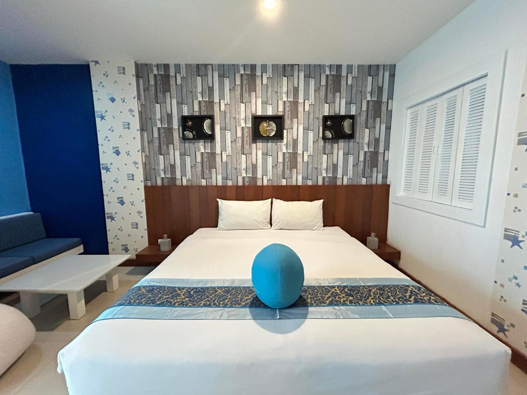Benyada Lodge - Surin Beach Экстерьер фото