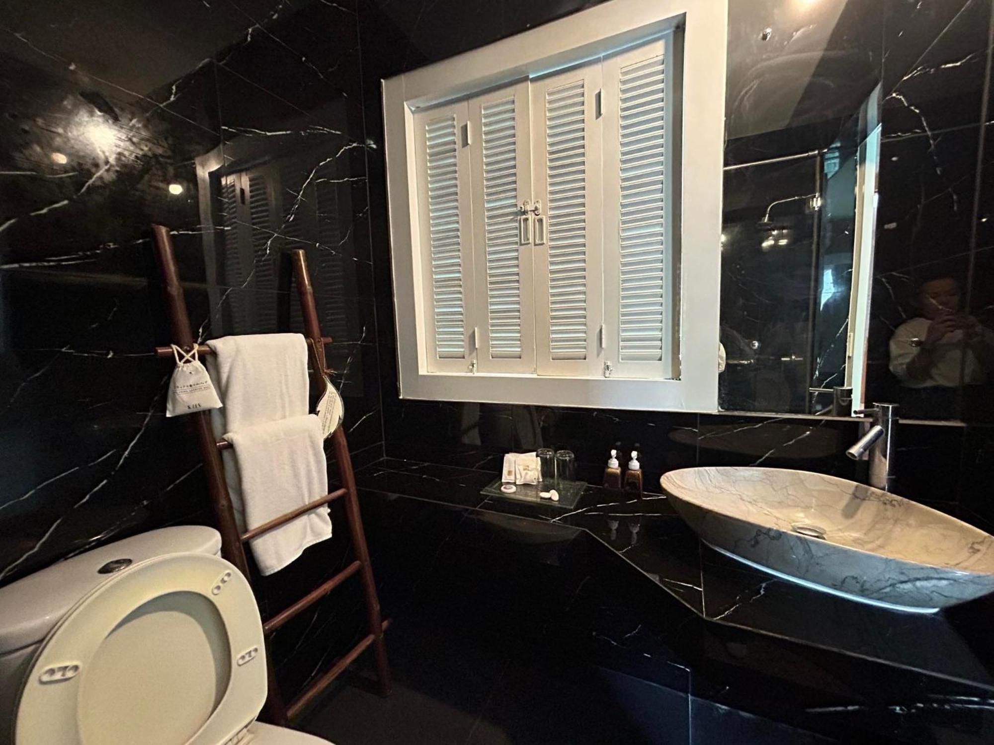 Benyada Lodge - Surin Beach Экстерьер фото